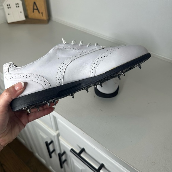 Nike Golf White and Black Wingtip Saddle Women's Shoes - Sie 9 - Picture 6 of 9